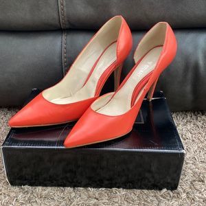 Colin Stuart Pointy Toe heel Poppy Side Cut Out